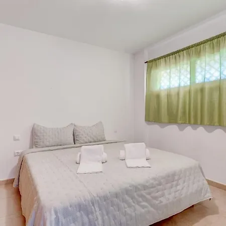 Pleasant Duplex San Juan With 2 Bedrooms Lejlighed